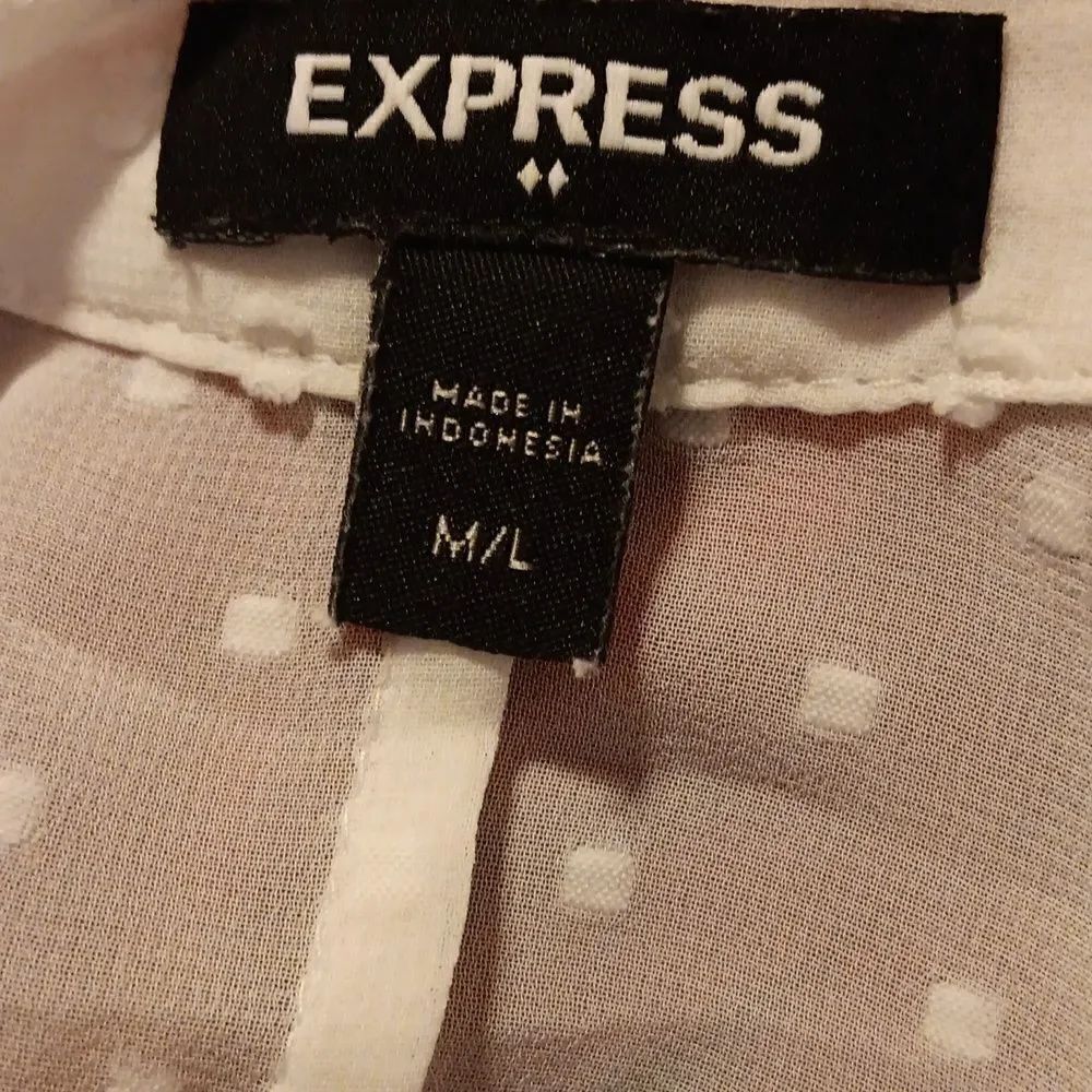 Express Dotted Swiss Duster - Picture 8 of 10